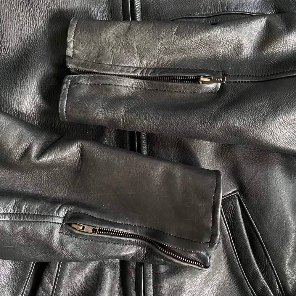 IK black Leather motorcycle jacket, in excellent condition, unisex size 48. - Picture 14 of 16